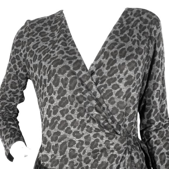 Ann Taylor Animal Print Wrap Dress | Size M | Gray | NWT - Picture 2 of 6